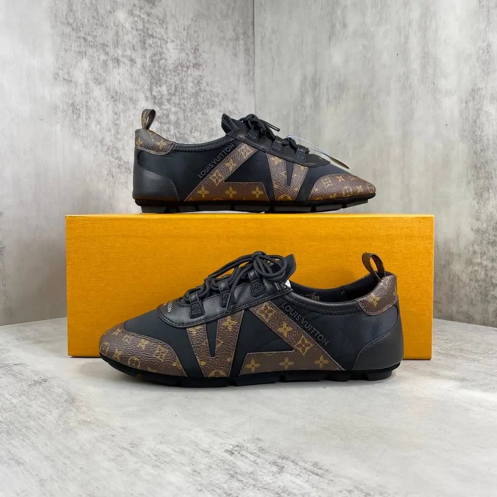 Louis Vuitton Sneakers Low-Top with Oversized LV Side Panels image 5