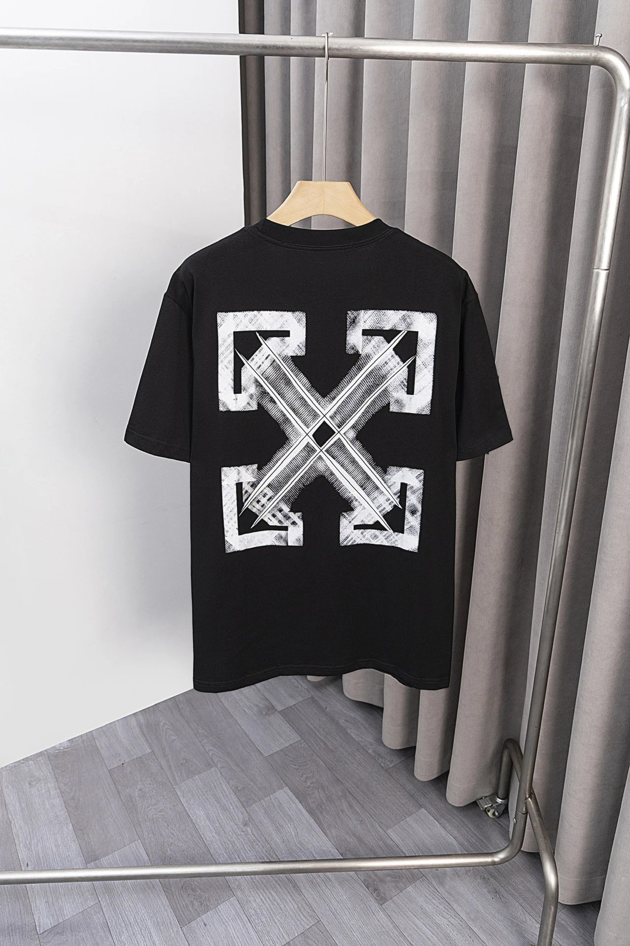 S 030 Black