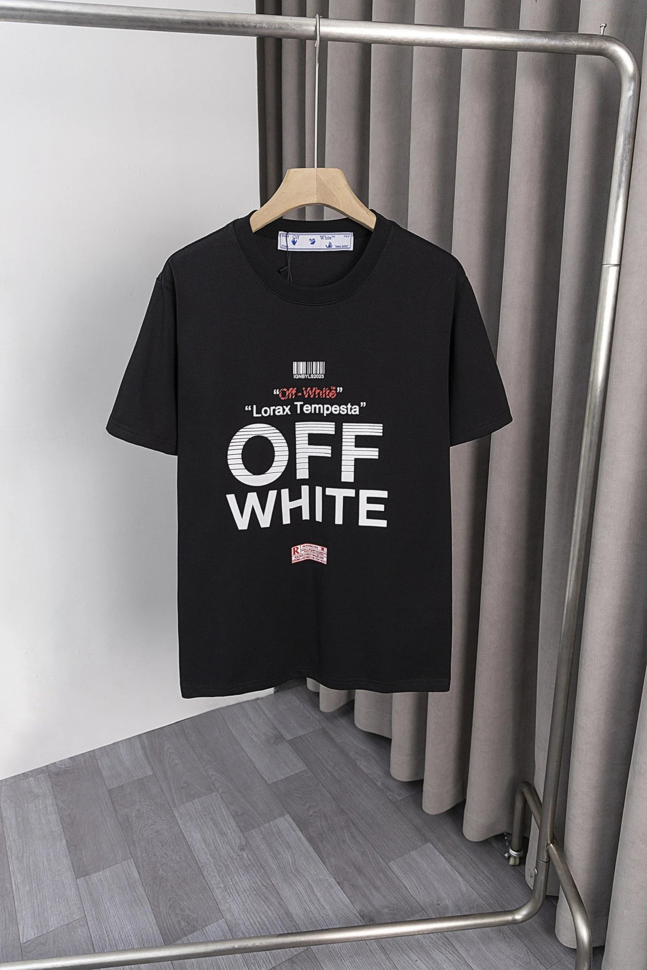 S 027 Black