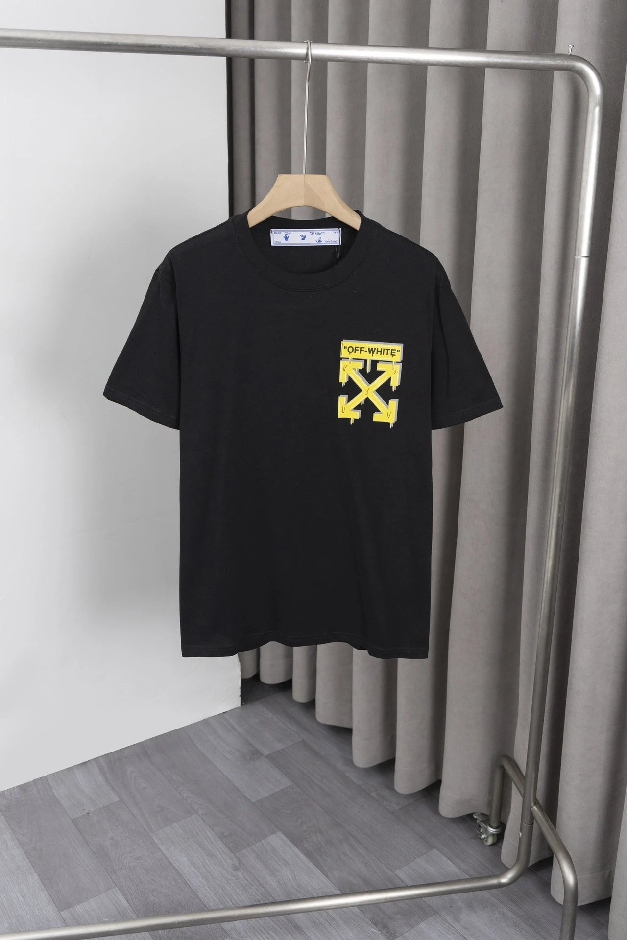 S006 Black
