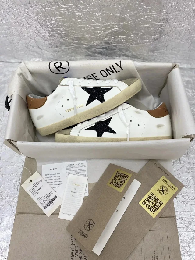 Golden Goose Sneakers Super-Star star-detail product detail image 7