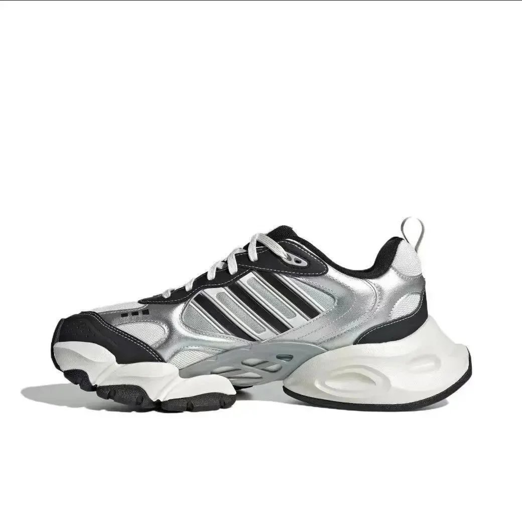 Adidas Sneakers Low-top chunky with three-stripe side panels — 27
