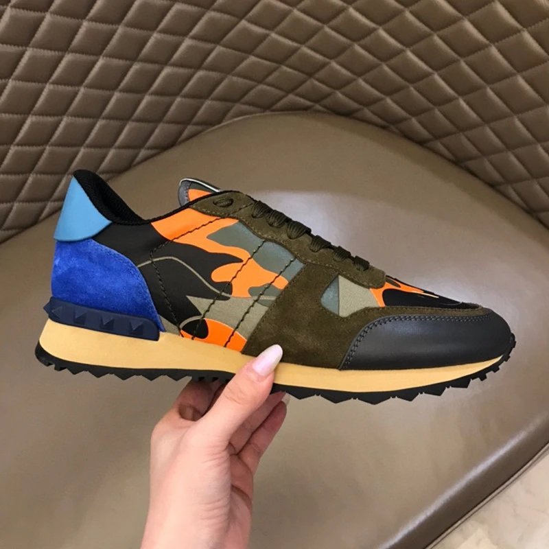 Unbranded Sneakers Low-Top Star-Patterned with Studded Heel Trim — Charming Orange
