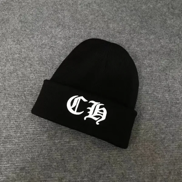 Design Embroidered Gothic 'CH' Beanie Red - 14