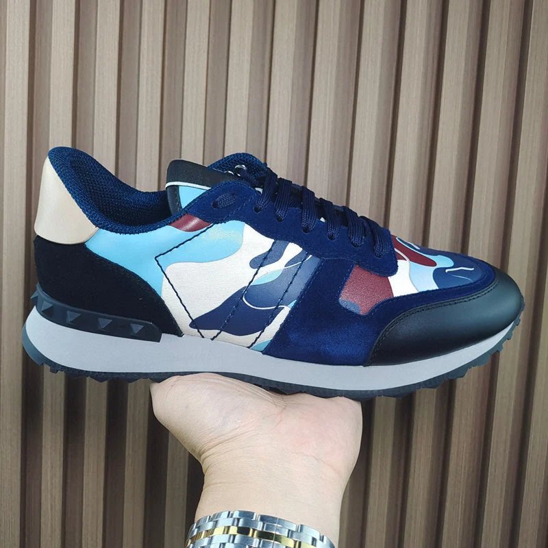 Unbranded Sneakers Low-Top Star-Patterned with Studded Heel Trim — Sapphire blue