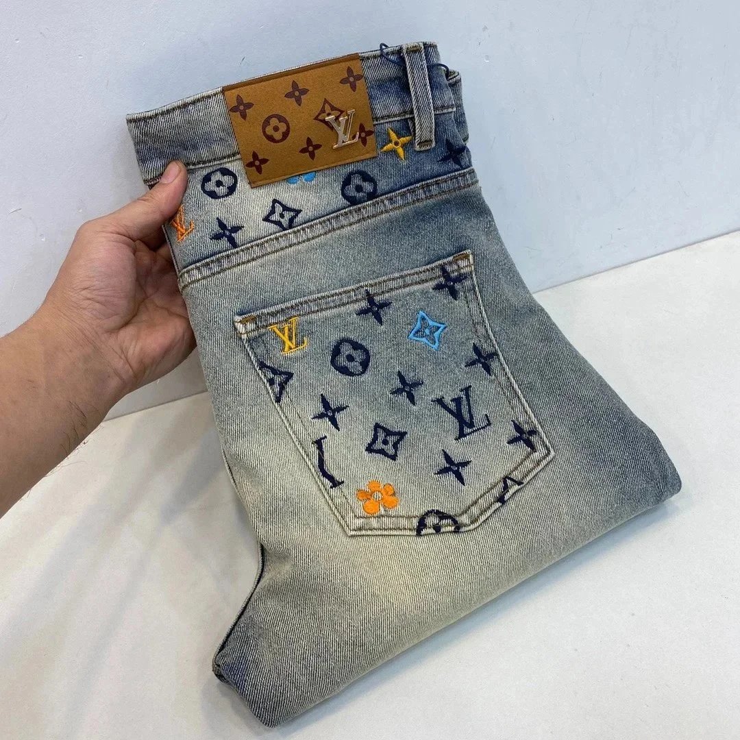 Louis Vuitton Jeans Monogram Print Denim — 32