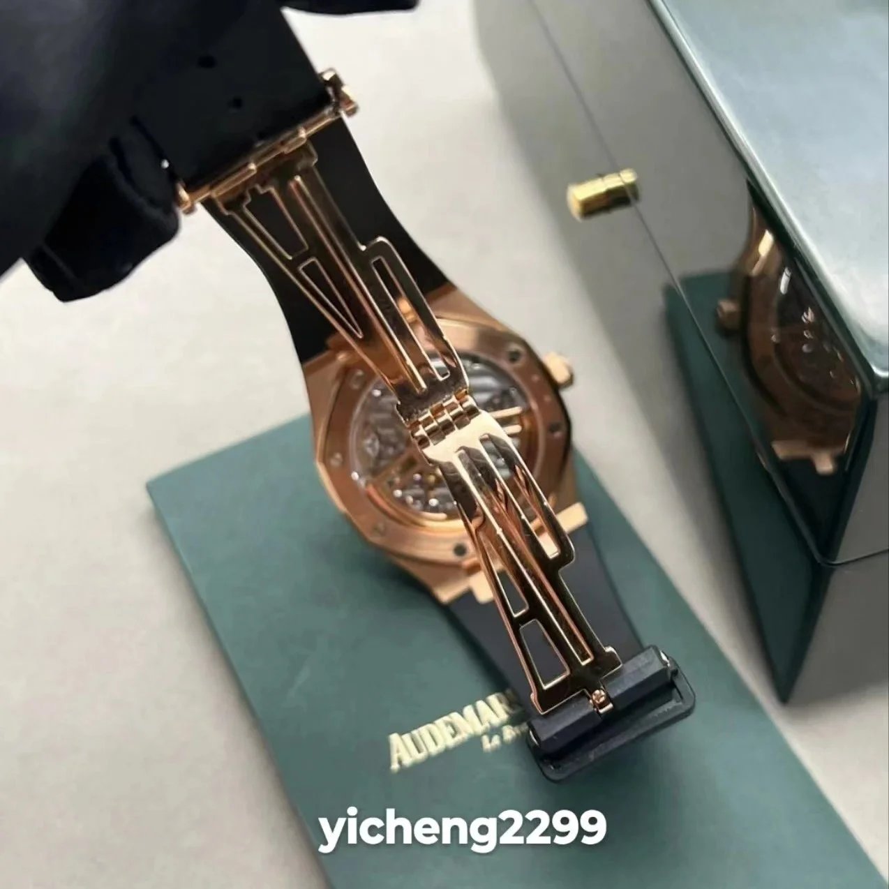 Audemars Piguet Watches Octagonal bezel image 3