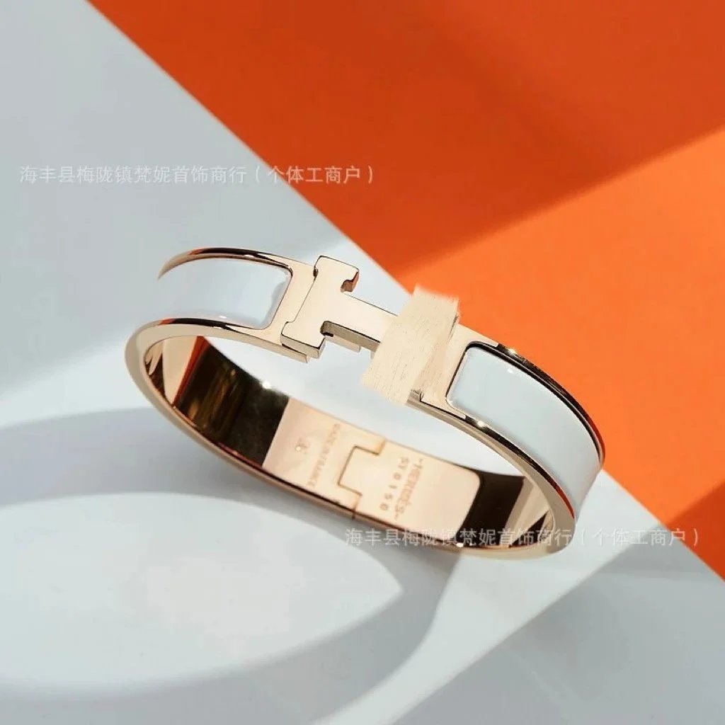 Unbranded Jewelry H-link enamel bangle bracelet — Rose gold white H bracelet with packing