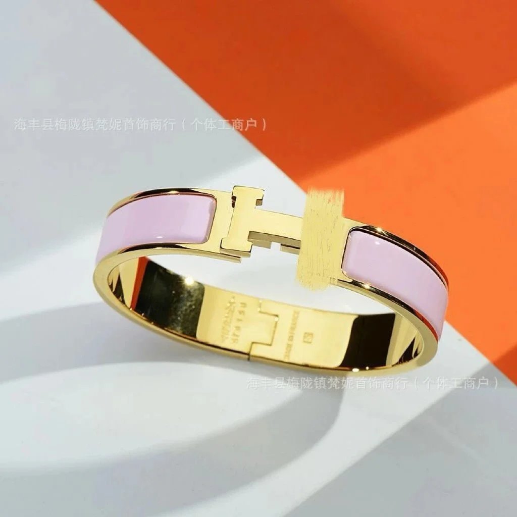 Unbranded Jewelry H-link enamel bangle bracelet — Gold light powder H bracelet with packing