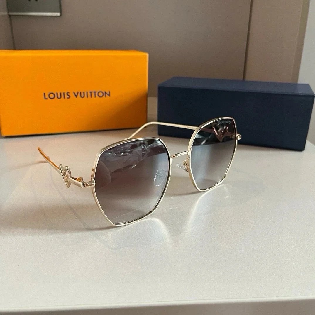 Louis Vuitton Eyewear Sunglasses — 29