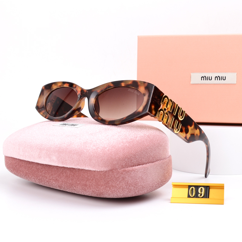 Miu Eyewear Logo-embellished sunglasses — 5