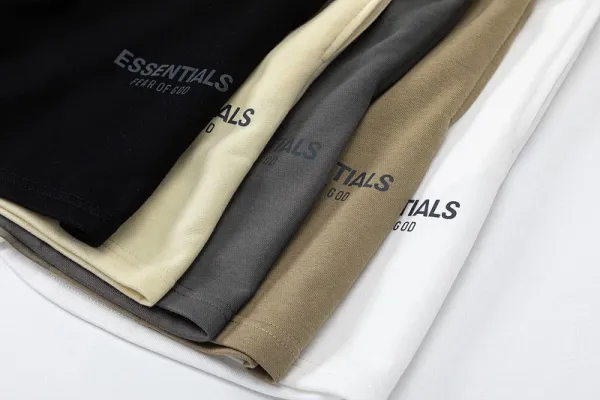 Essentials Logo Print White Shorts - 13