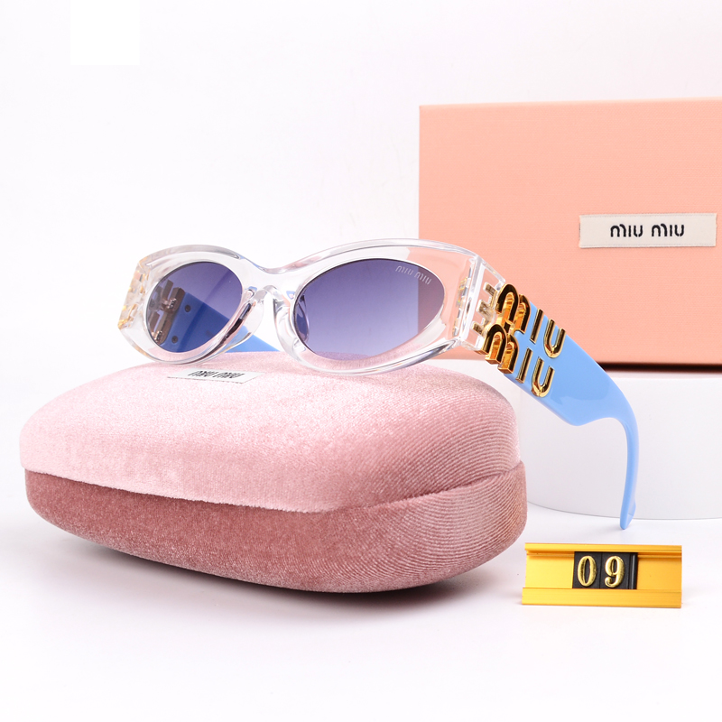 Miu Eyewear Logo-embellished sunglasses — 2