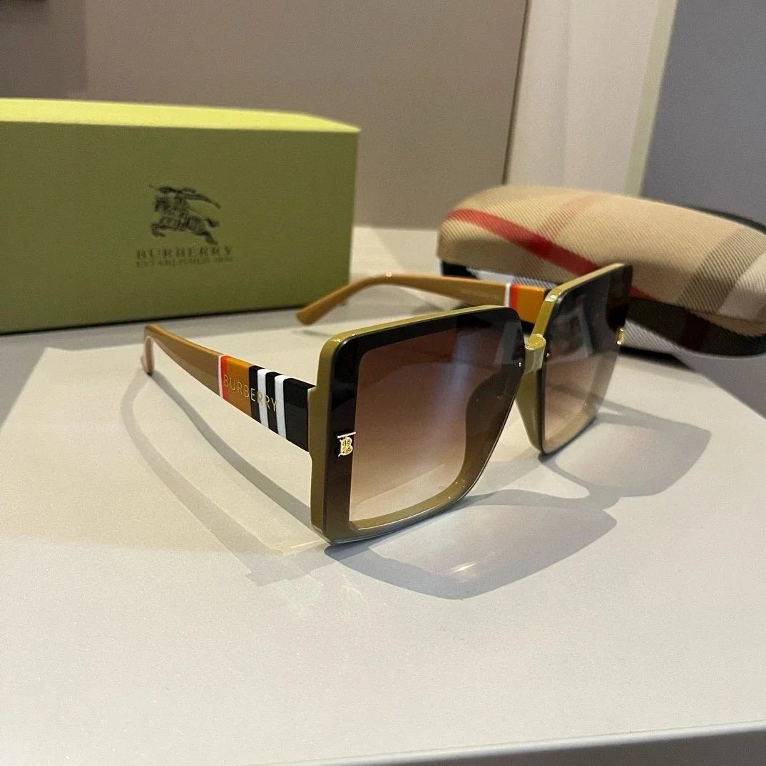 Burberry Eyewear Logo-accented sunglasses — 12