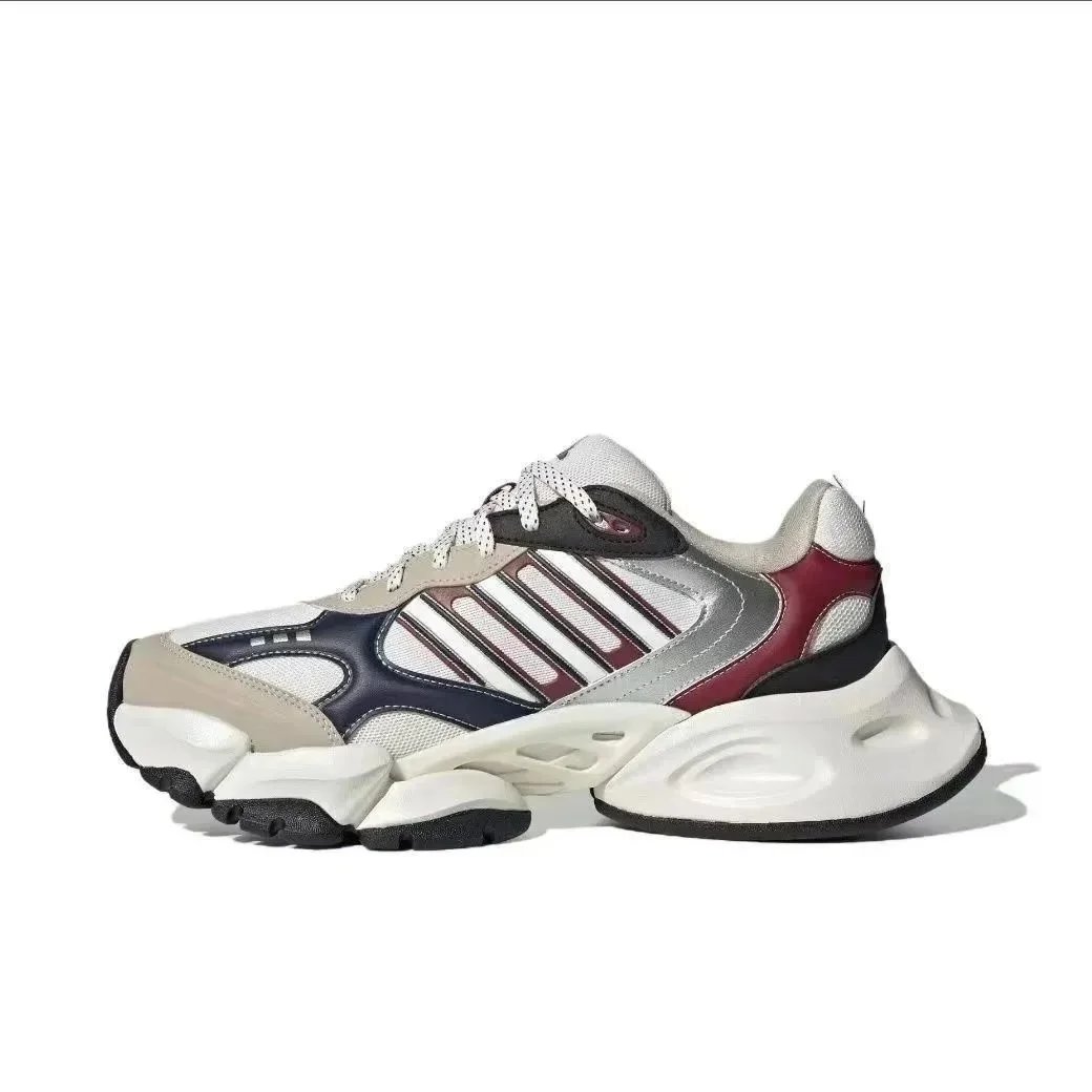 Adidas Sneakers Low-top chunky with three-stripe side panels — 29