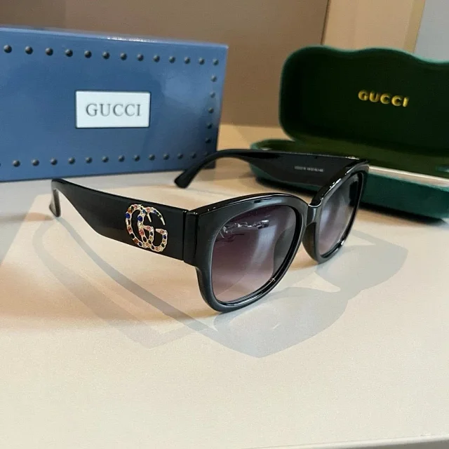 Gucci Eyewear Assorted Sunglasses Styles product detail image 6