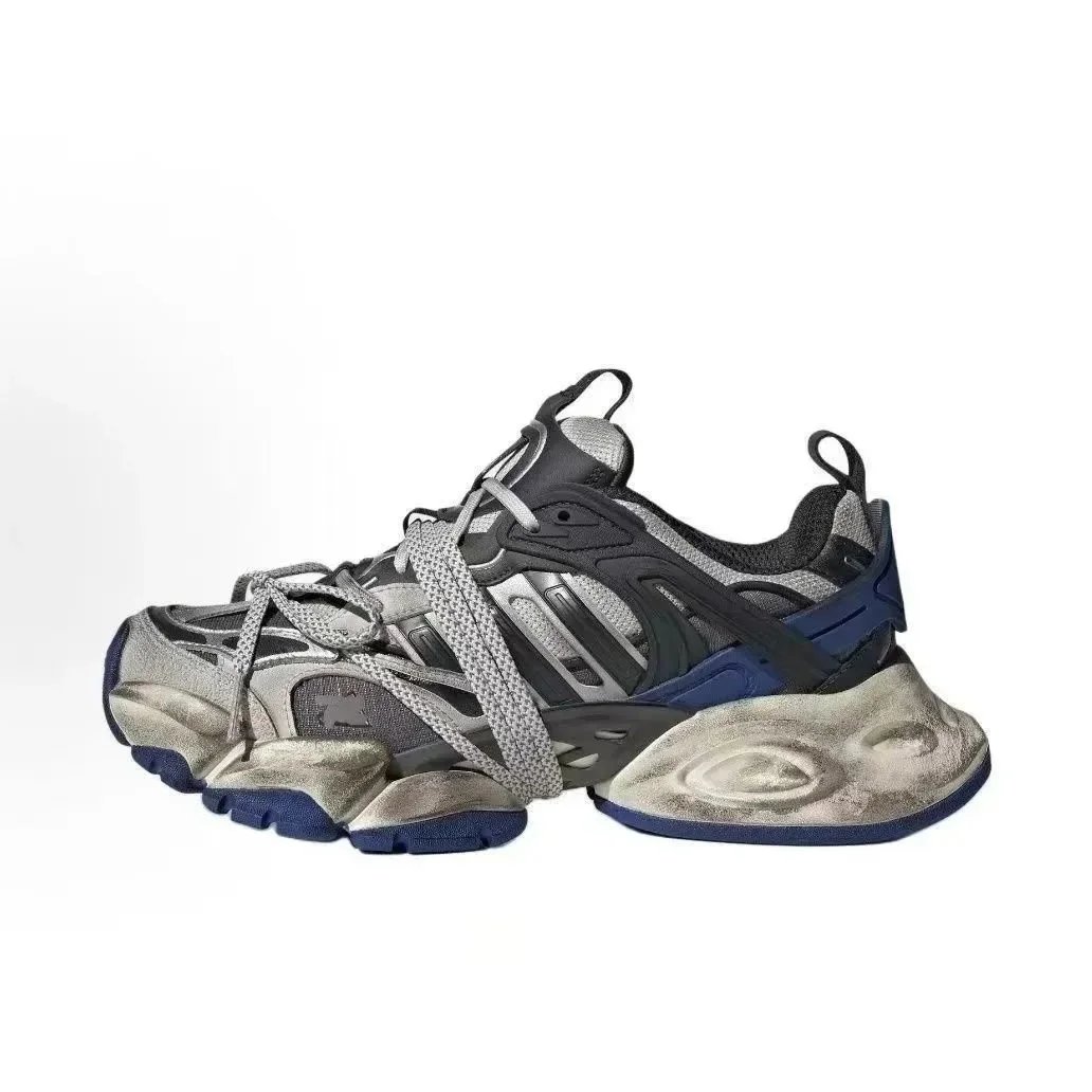 Adidas Sneakers Low-top chunky with three-stripe side panels — 30