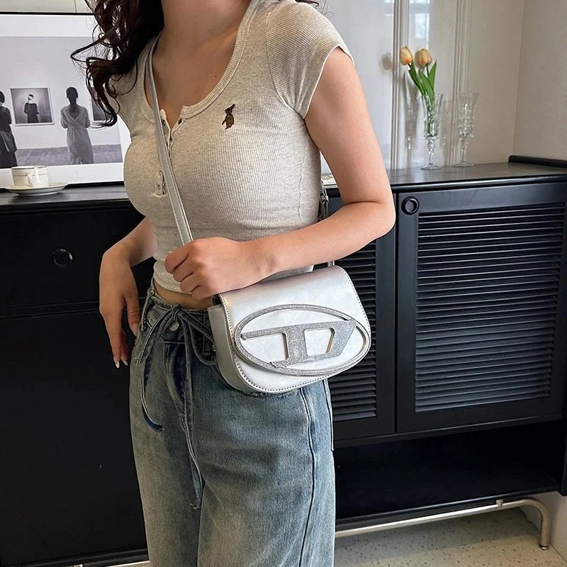 Diesel Shoulder Bags 1DR Oval-D Bag image 4