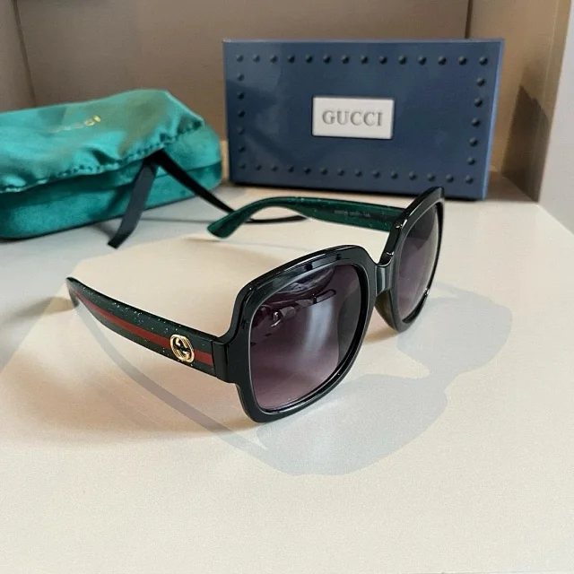 Gucci Eyewear Assorted Sunglasses Styles product detail image 2