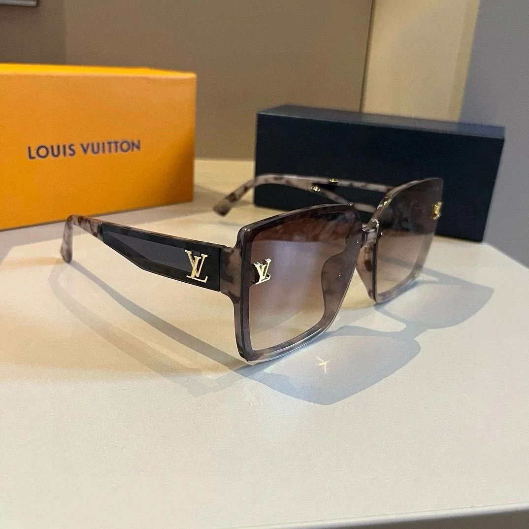 Louis Vuitton Eyewear Sunglasses — 31