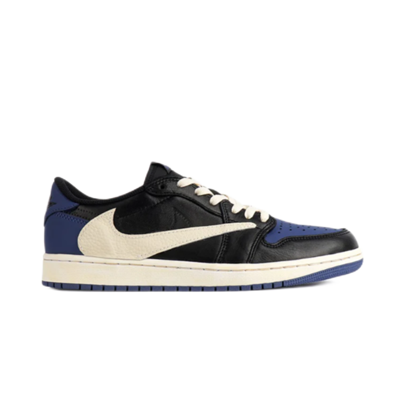 Nike Sneakers Low-Top with Oversized Reverse Swoosh — 19