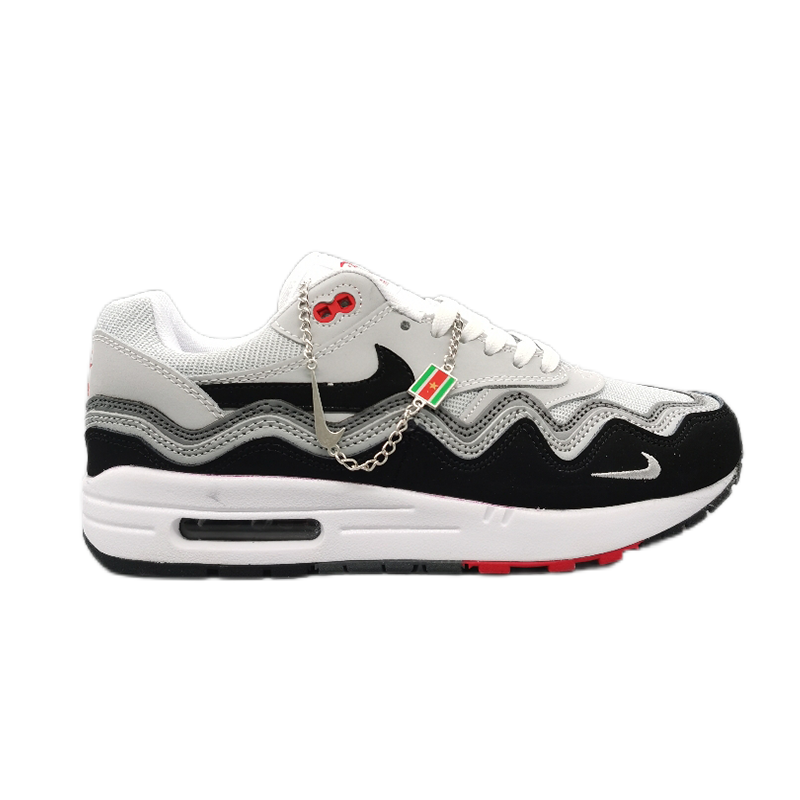 Nike Sneakers Low-top with visible Air cushioning and mesh overlays — 4