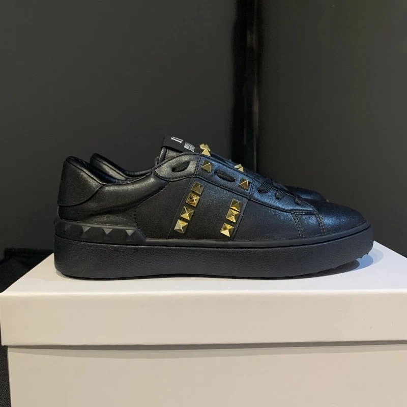 Valentino Garavani Rockstud Spike Low-Top White and Silver Sneakers - 7