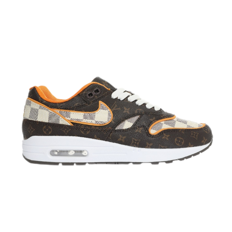 Nike Sneakers Low-top with visible Air cushioning and mesh overlays — 22