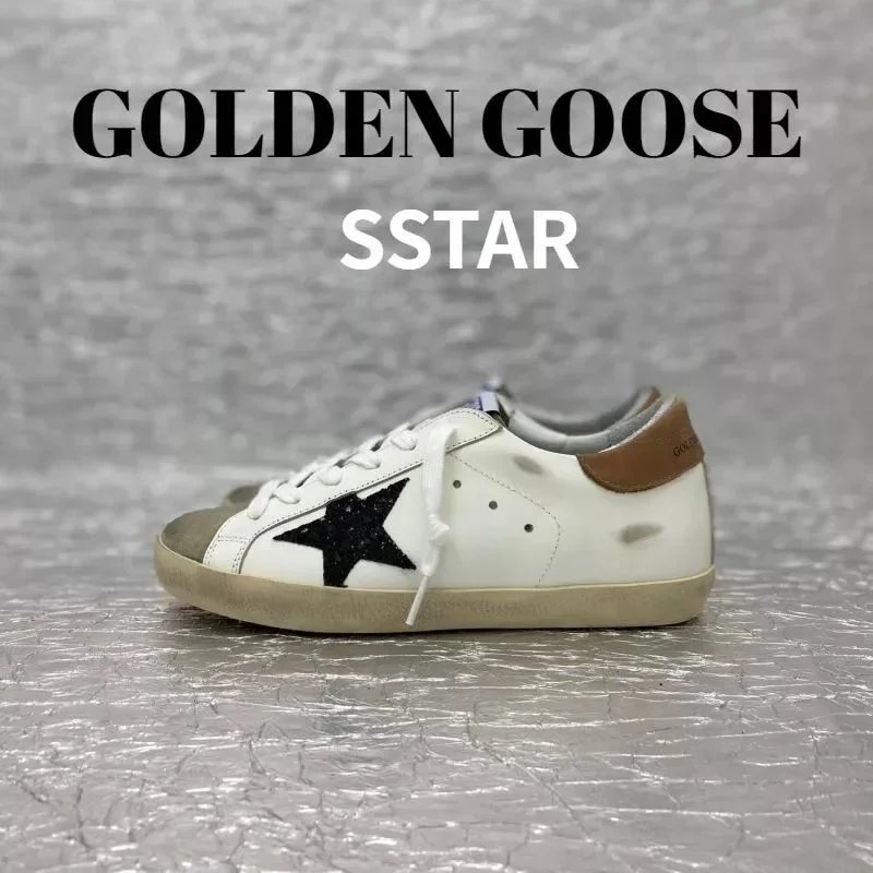 Golden Goose Sneakers Super-Star star-detail — 1