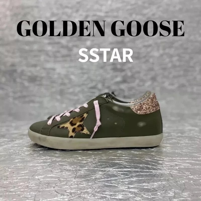 Golden Goose Sneakers Super-Star star-detail — 31