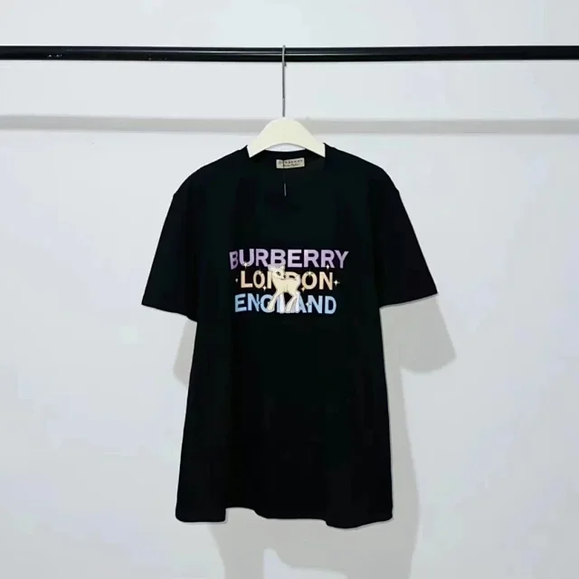 Burberry T-Shirts Short-Sleeve Graphic Print product detail image 2
