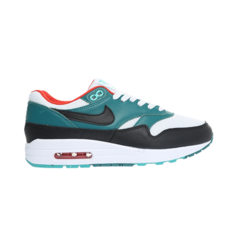 Nike Sneakers Low-top with visible Air cushioning and mesh overlays — 9