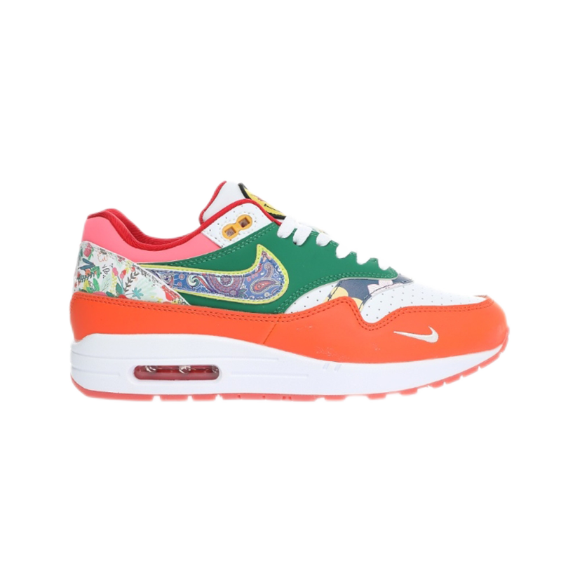 Nike Sneakers Low-top with visible Air cushioning and mesh overlays — 14