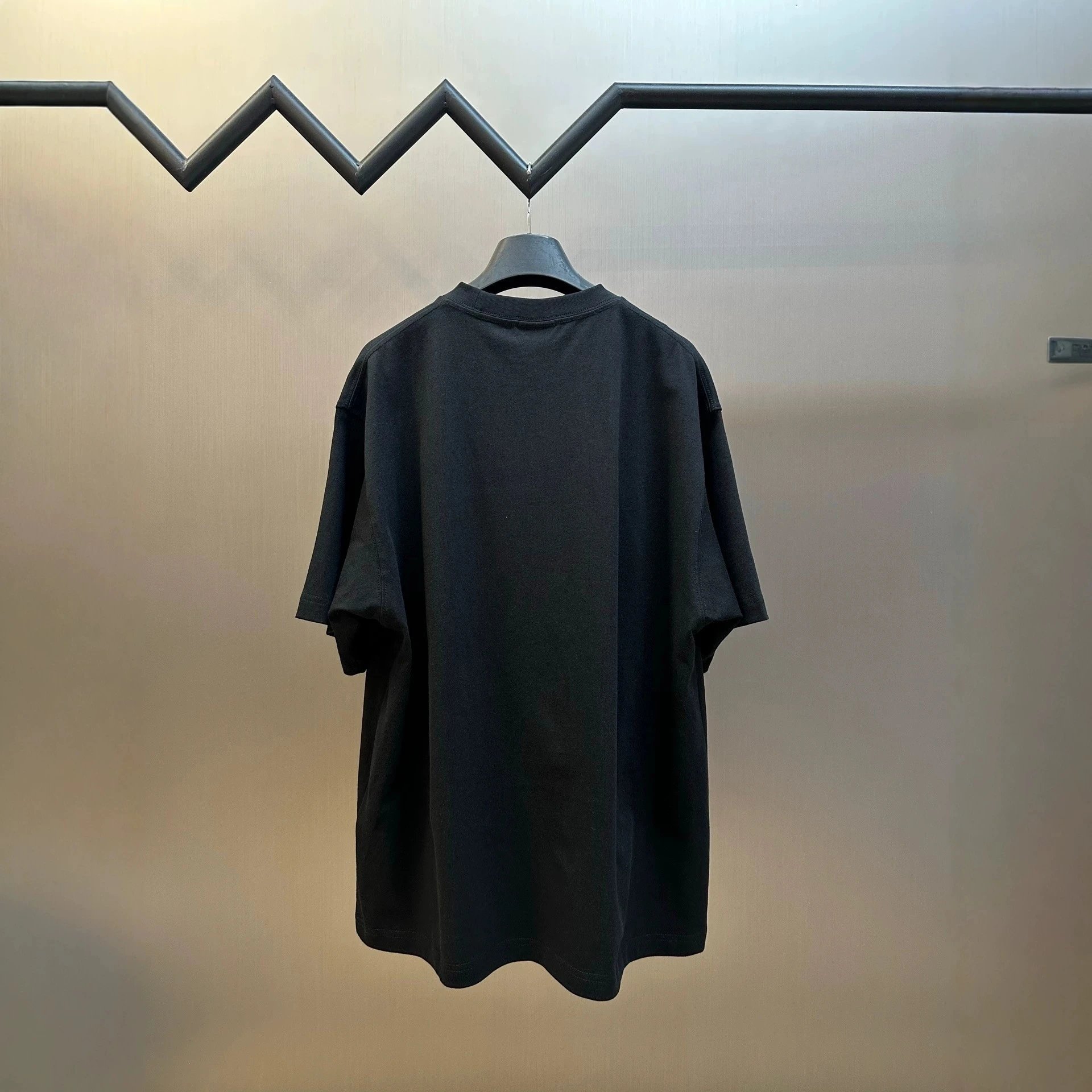 Oversized Crew-Neck T-Shirt with Letter Print photo 6