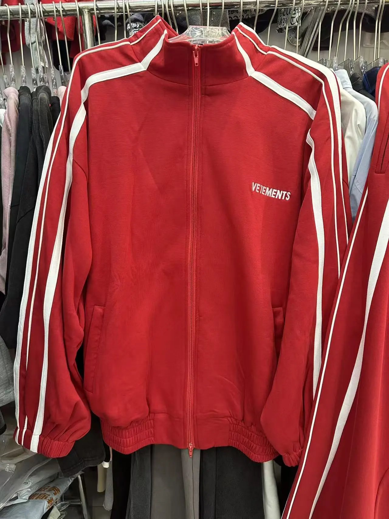 Stand-Collar Sports Jacket and Trousers Set photo 2