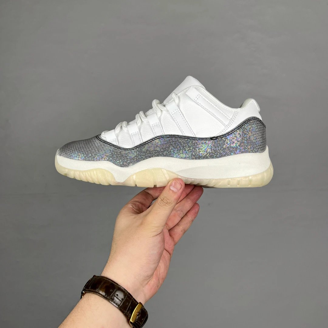 Anti-Slip Basketball Shoes
