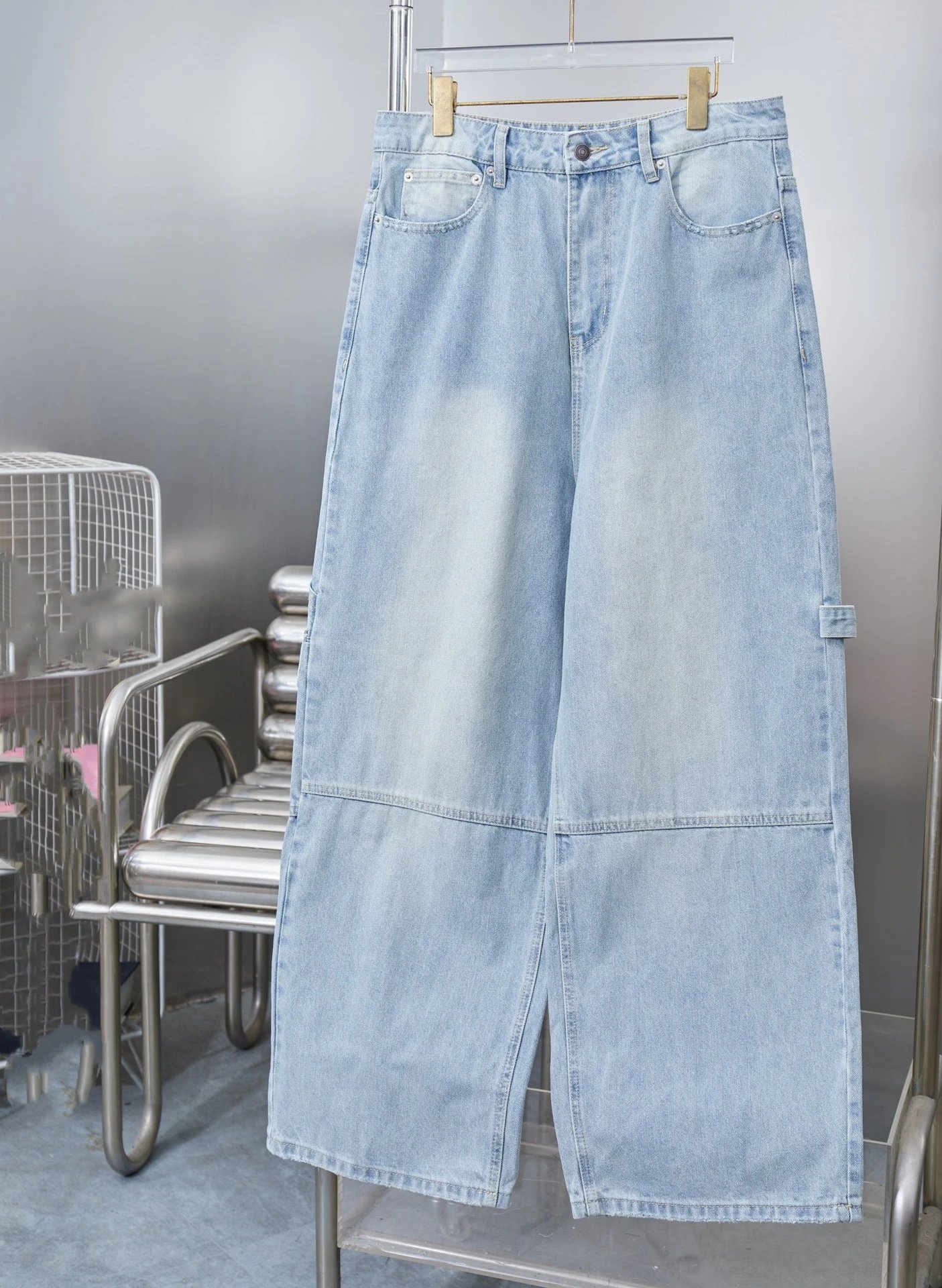 Vintage-Wash Denim Shirt-Jacket and Mid-Rise Trousers photo 6
