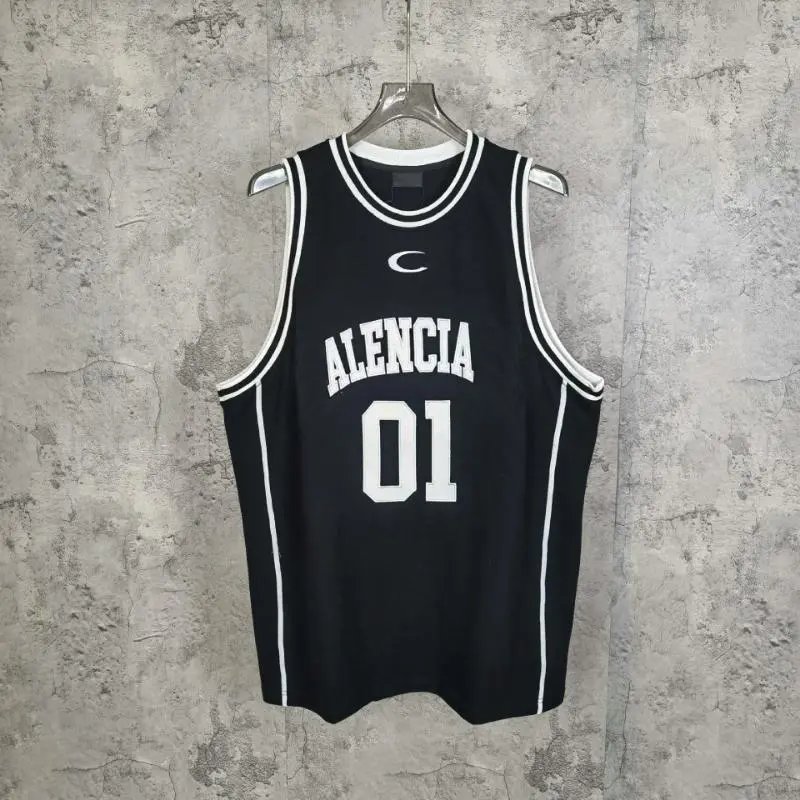 Embroidered Logo Sleeveless Vest