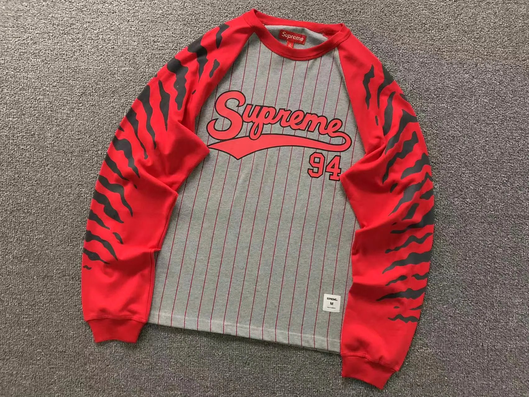 G001#Gray with Red