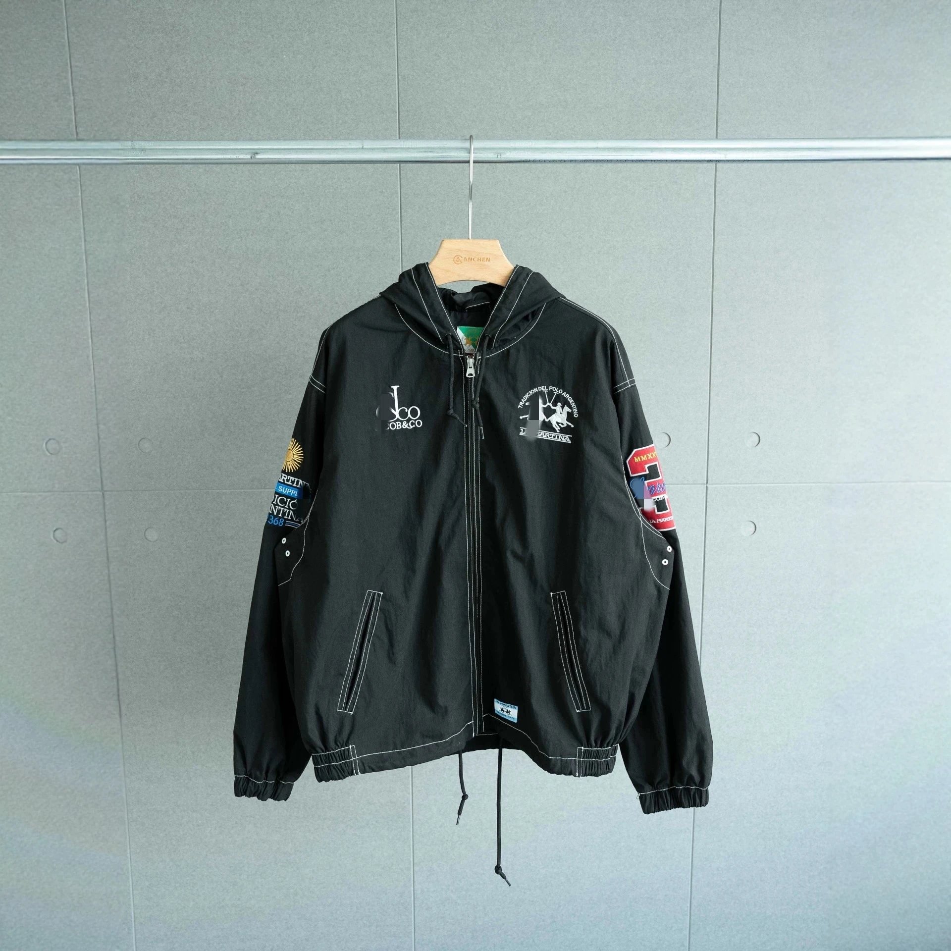 Long-Sleeve Hooded Zip-Up Jacket with Utility Patches photo 4
