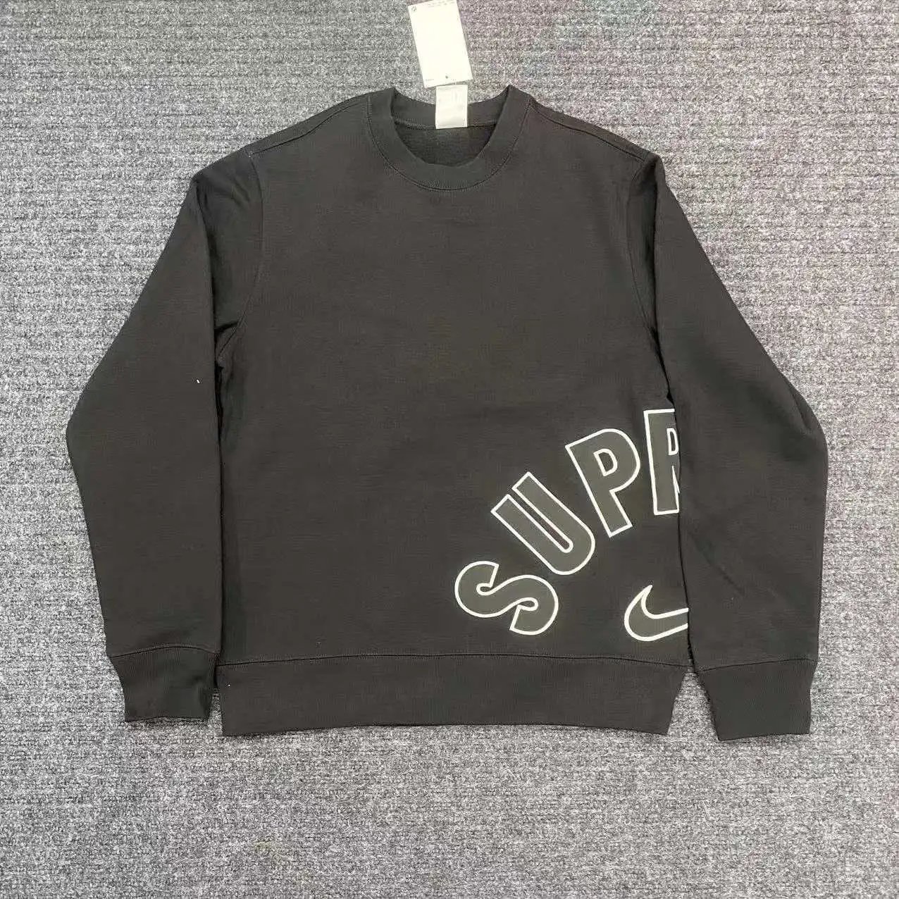 Sweatshirt and Sweatpants Set photo 3