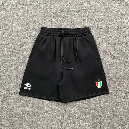 Casual Shorts with Logo Patch photo 6