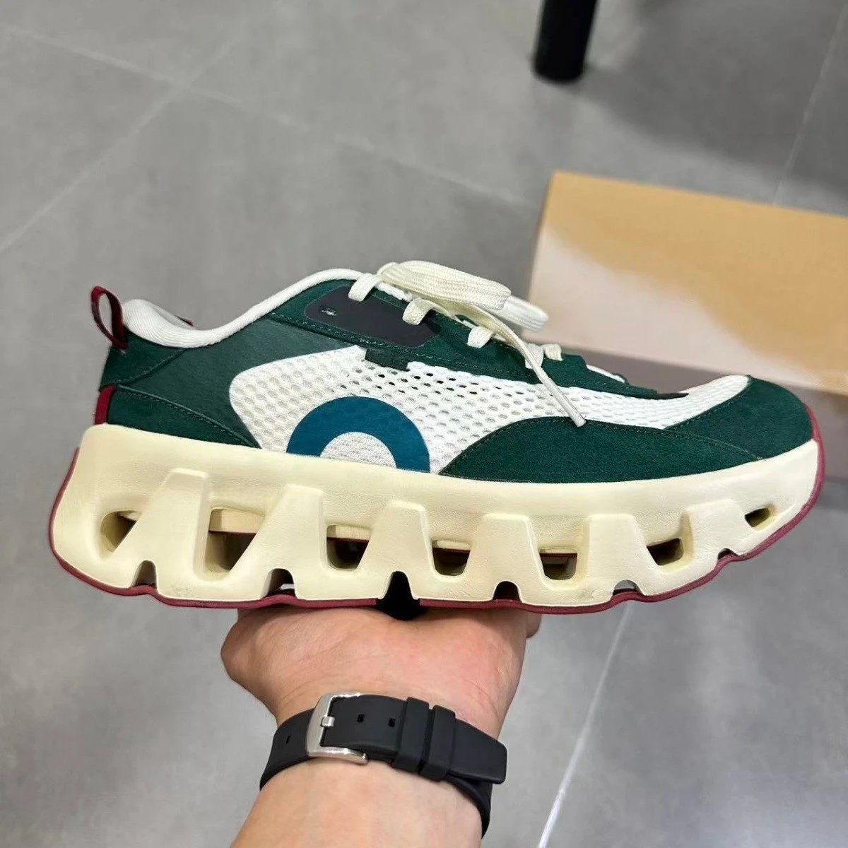 Low-Cut Non-Slip Outdoor Training Running Shoes