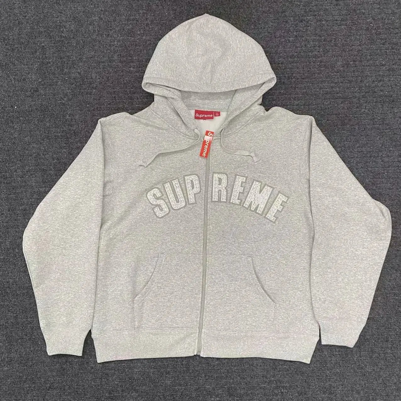 Appliqué Hooded Sweatshirt and Sweatpants Set photo 3