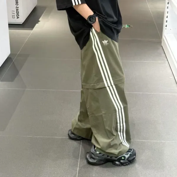 Adidas Originals 3-Stripes Cargo Pants Army Green Pants - 1