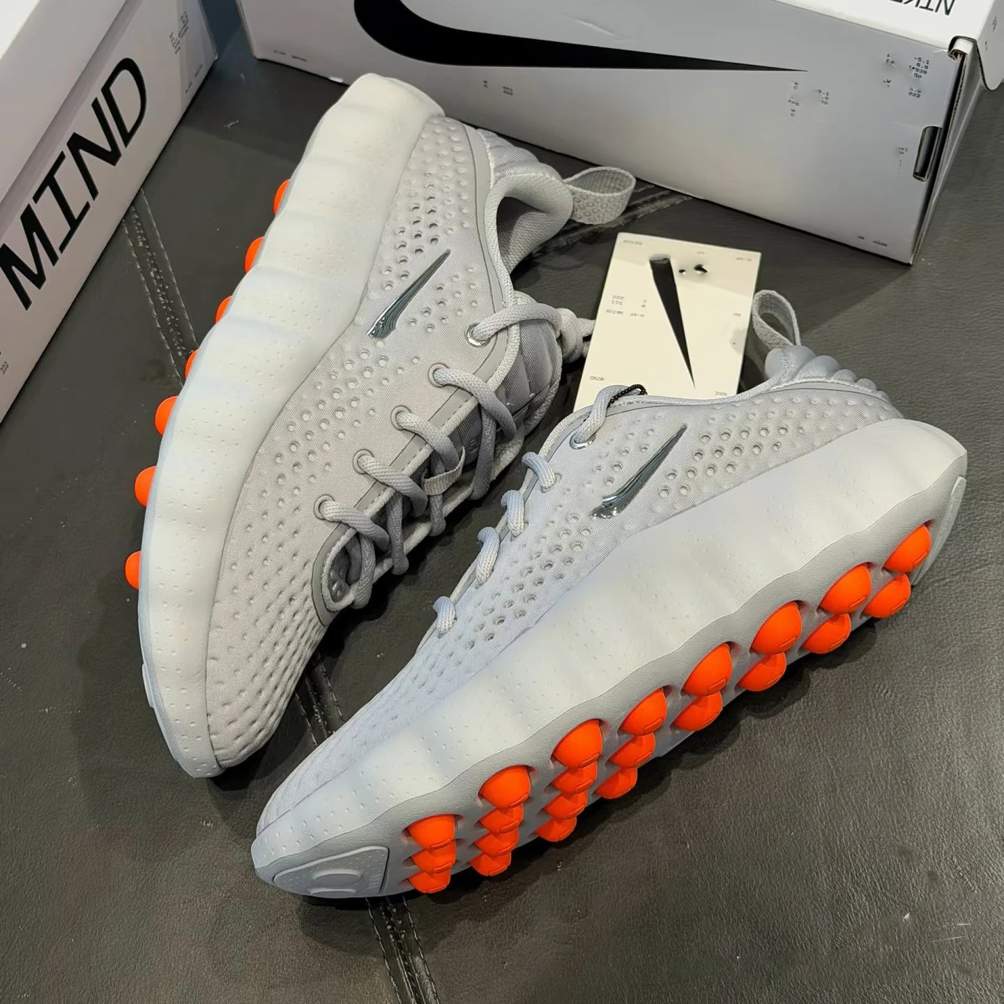 Breathable Shock-Absorbing Foam Ultralight Sports Casual Shoes