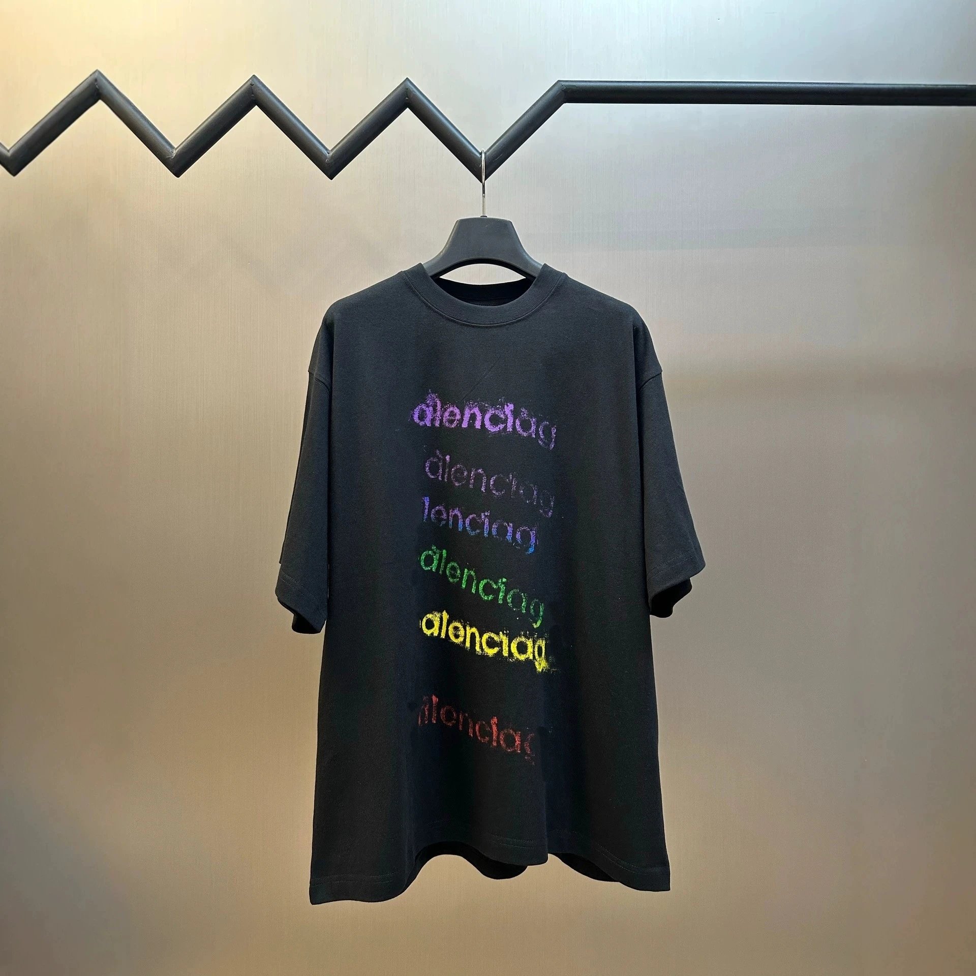 Oversized Crew-Neck T-Shirt with Letter Print photo 5