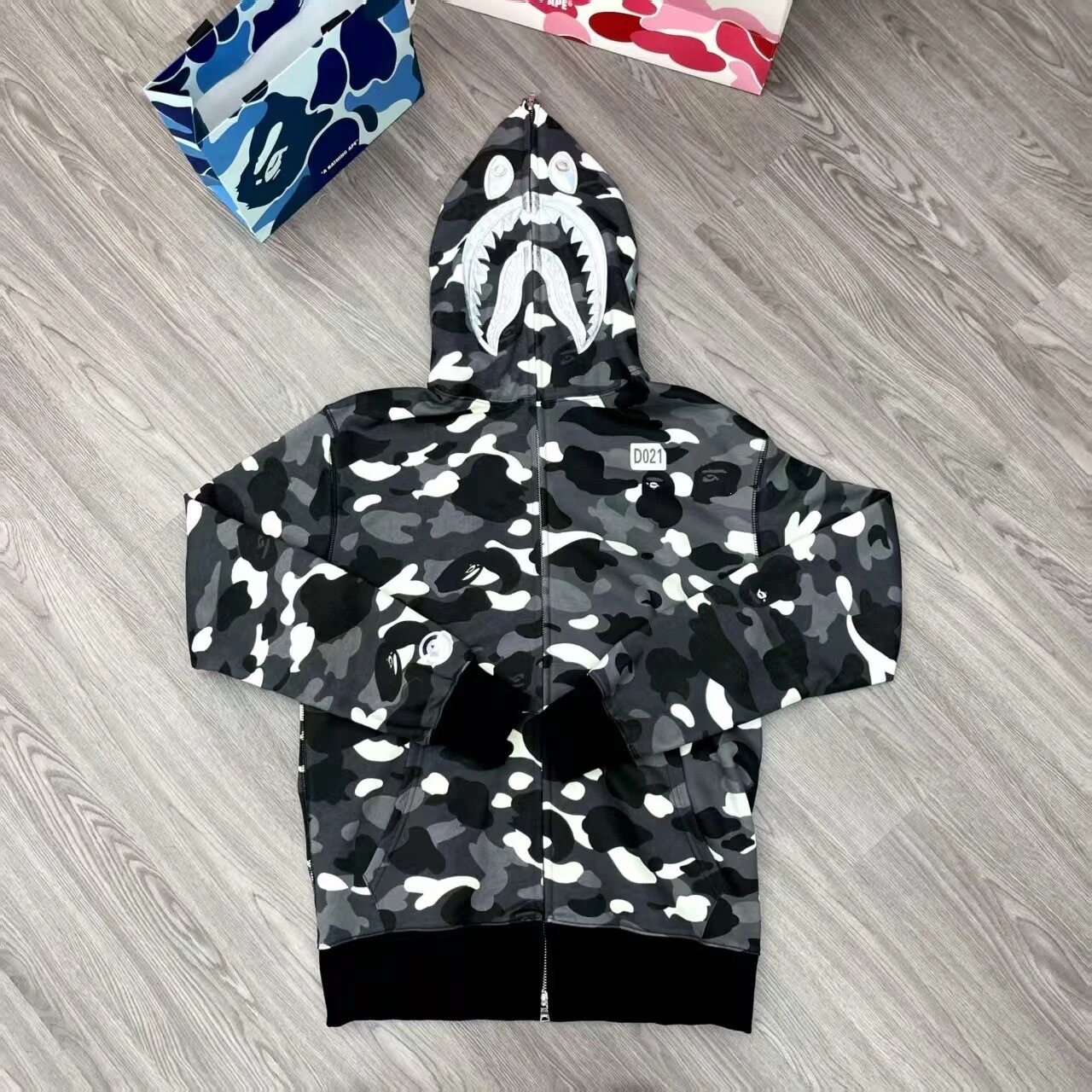 Vintage-Style Loose-Fit Zip-Up Hooded Sweatshirt photo 6