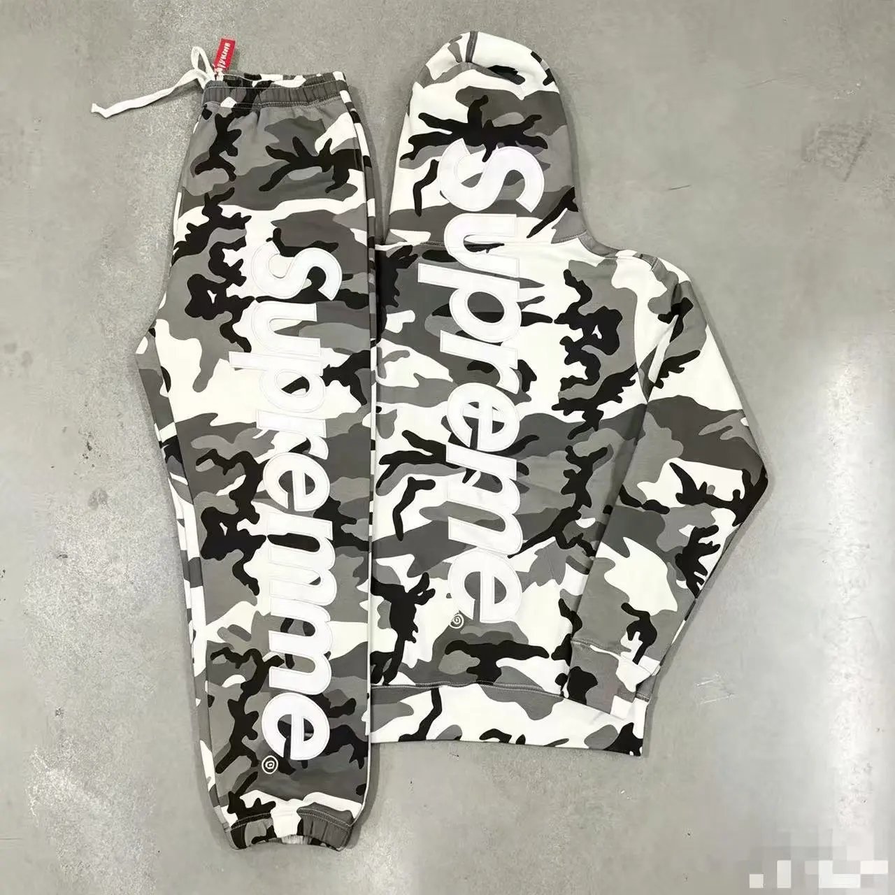 Appliqué Hooded Sweatshirt and Sweatpants Set