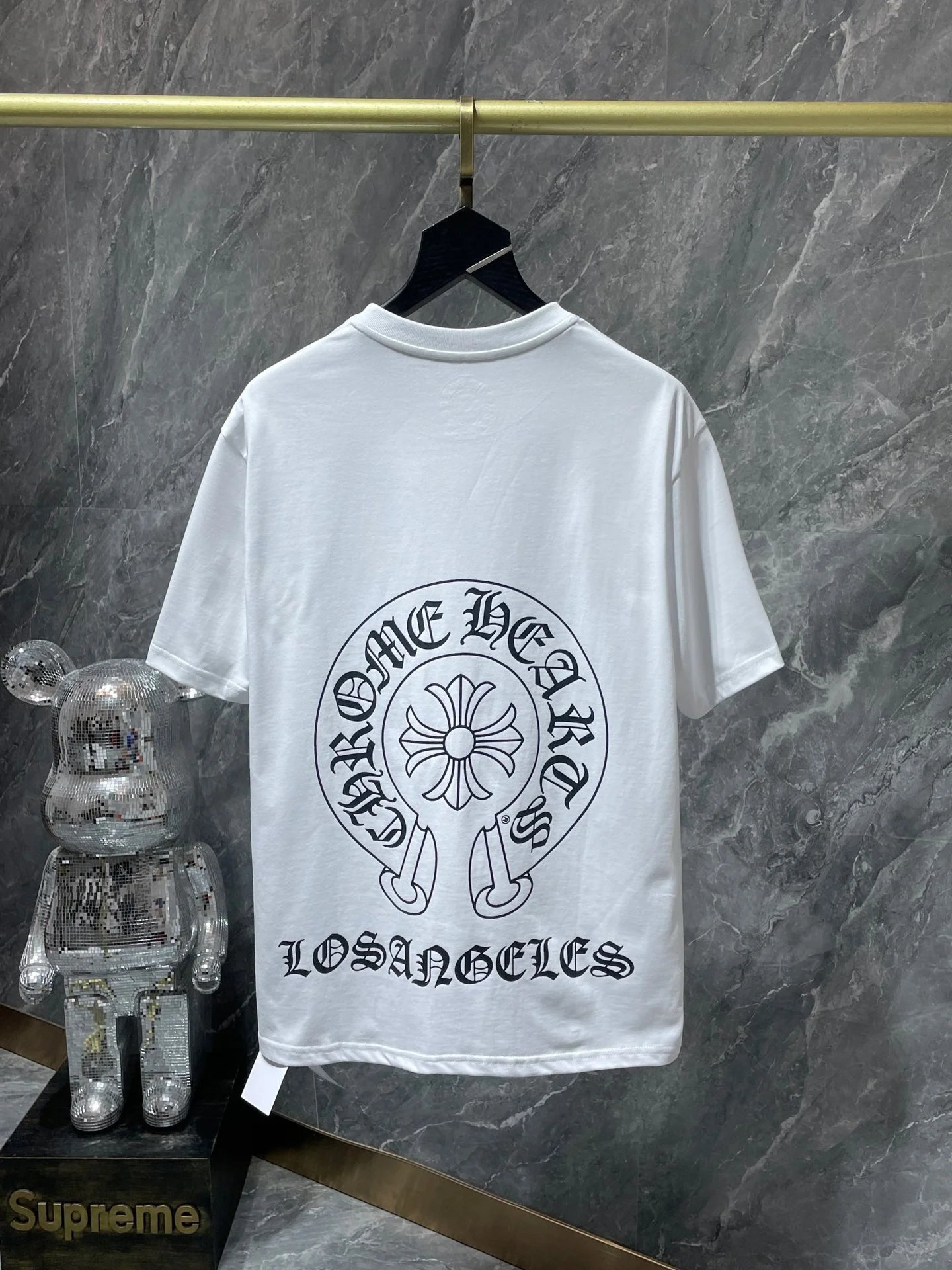 B043 White